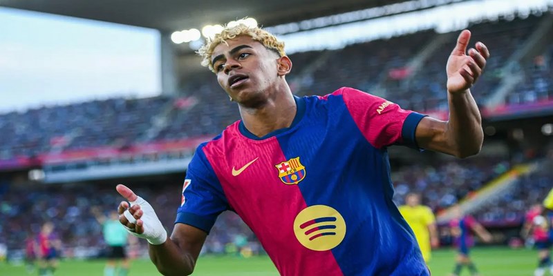 Yamal giữ vai trò quan trọng trong đội hình Barcelona